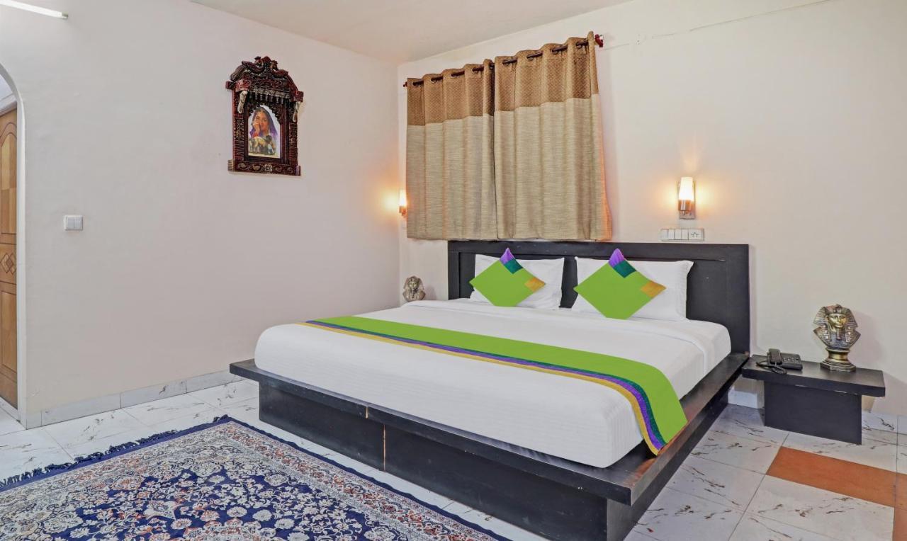 Hotel Vikrant Pinjaur Zewnętrze zdjęcie